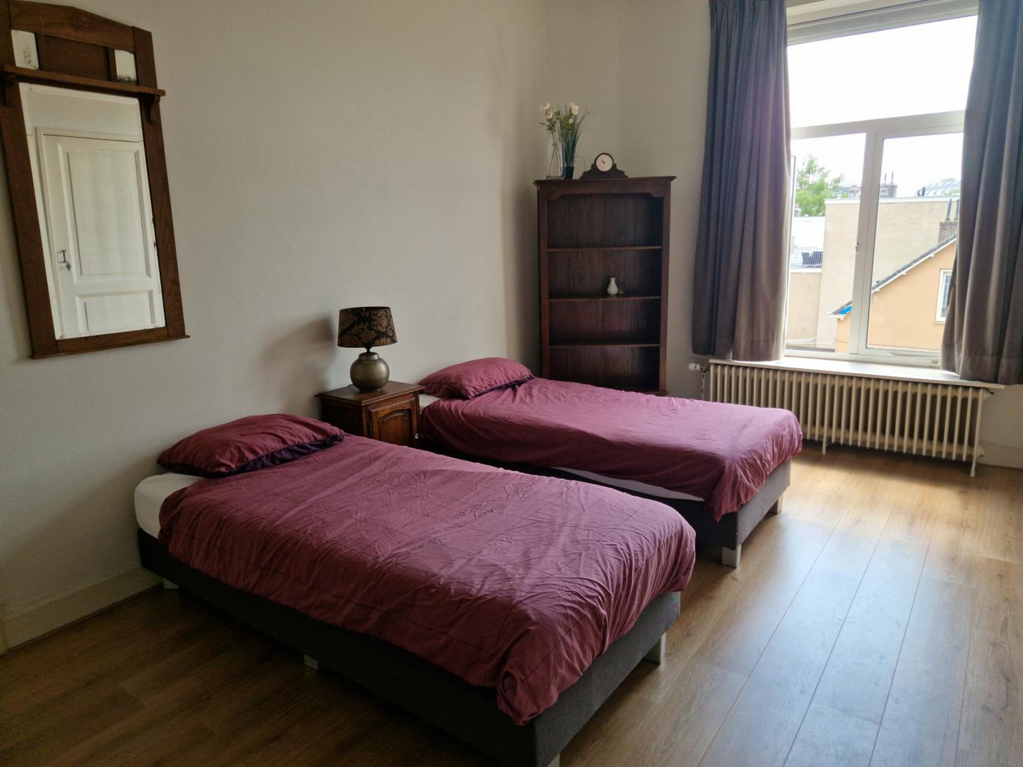 J&J Hotel Наймеген Екстериор снимка