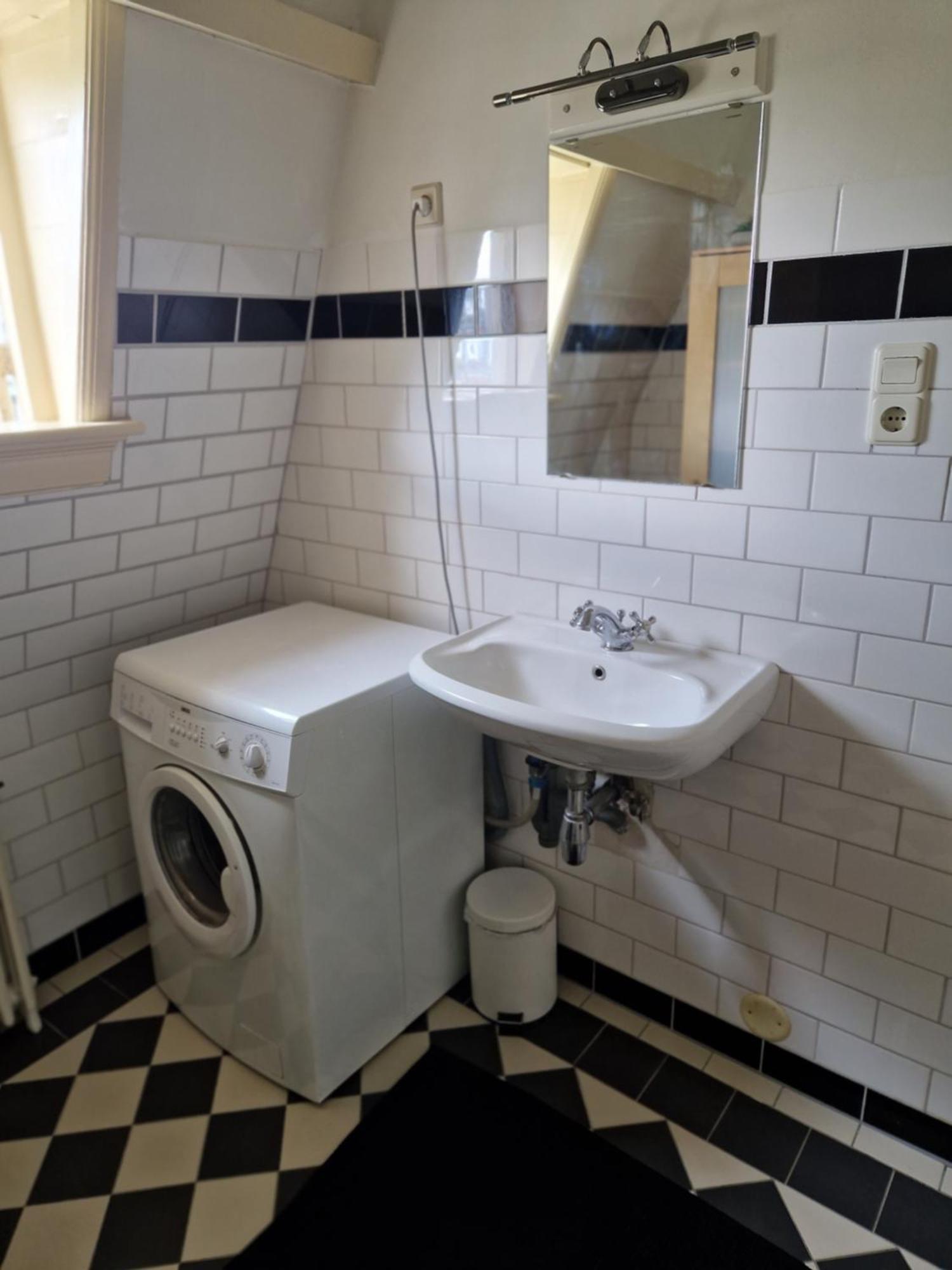 J&J Hotel Наймеген Екстериор снимка